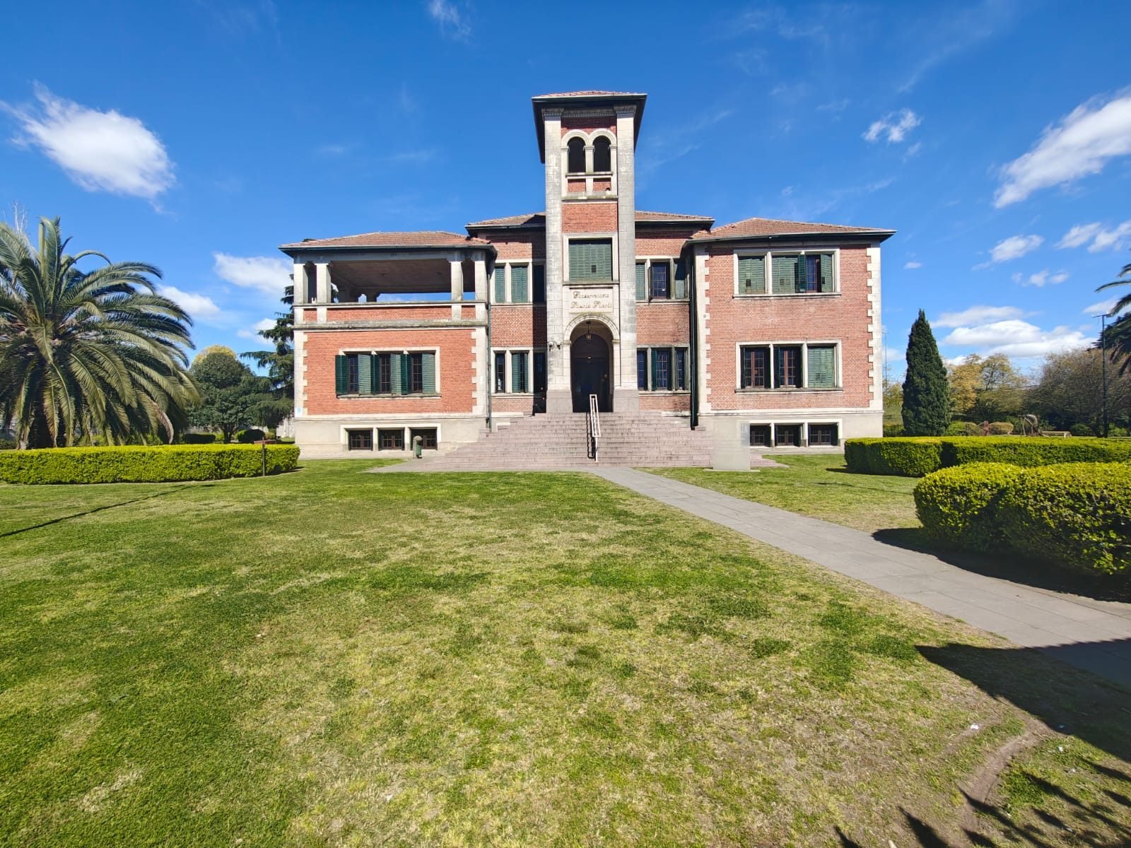 Edificio Servente – Conservatorio Gilardo Gilardi